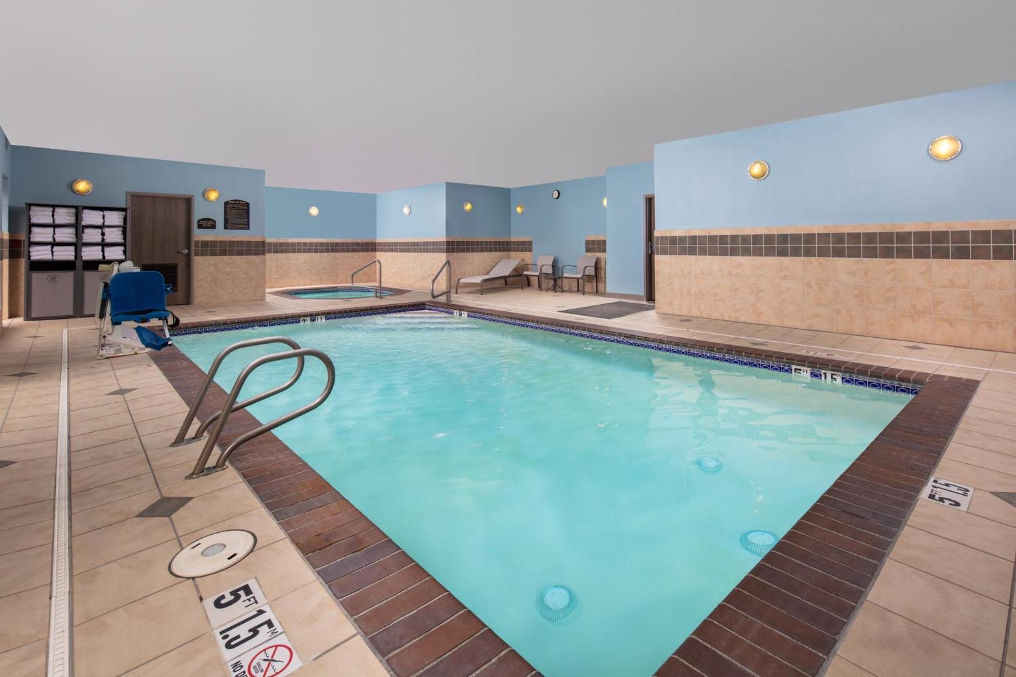 Holiday Inn Express Bothell By Ihg מראה חיצוני תמונה